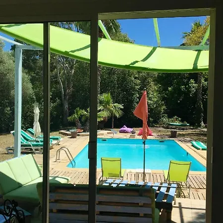 Holiday home Maison Charmante A Cassis Avec Piscine Privee