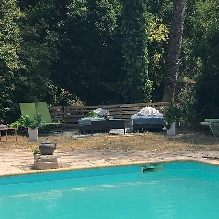 Maison Charmante A Avec Piscine Privee